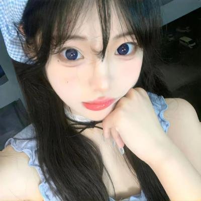 踉跄女孩